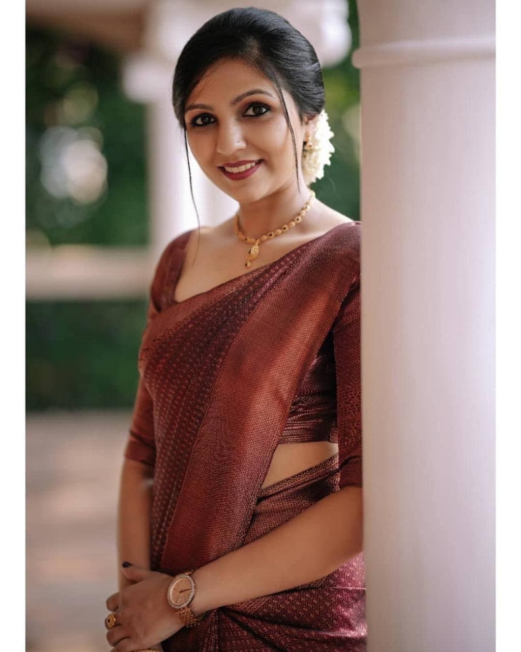 Scintilla Wine Soft Banarasi Silk Saree With Intricate Blouse Piece