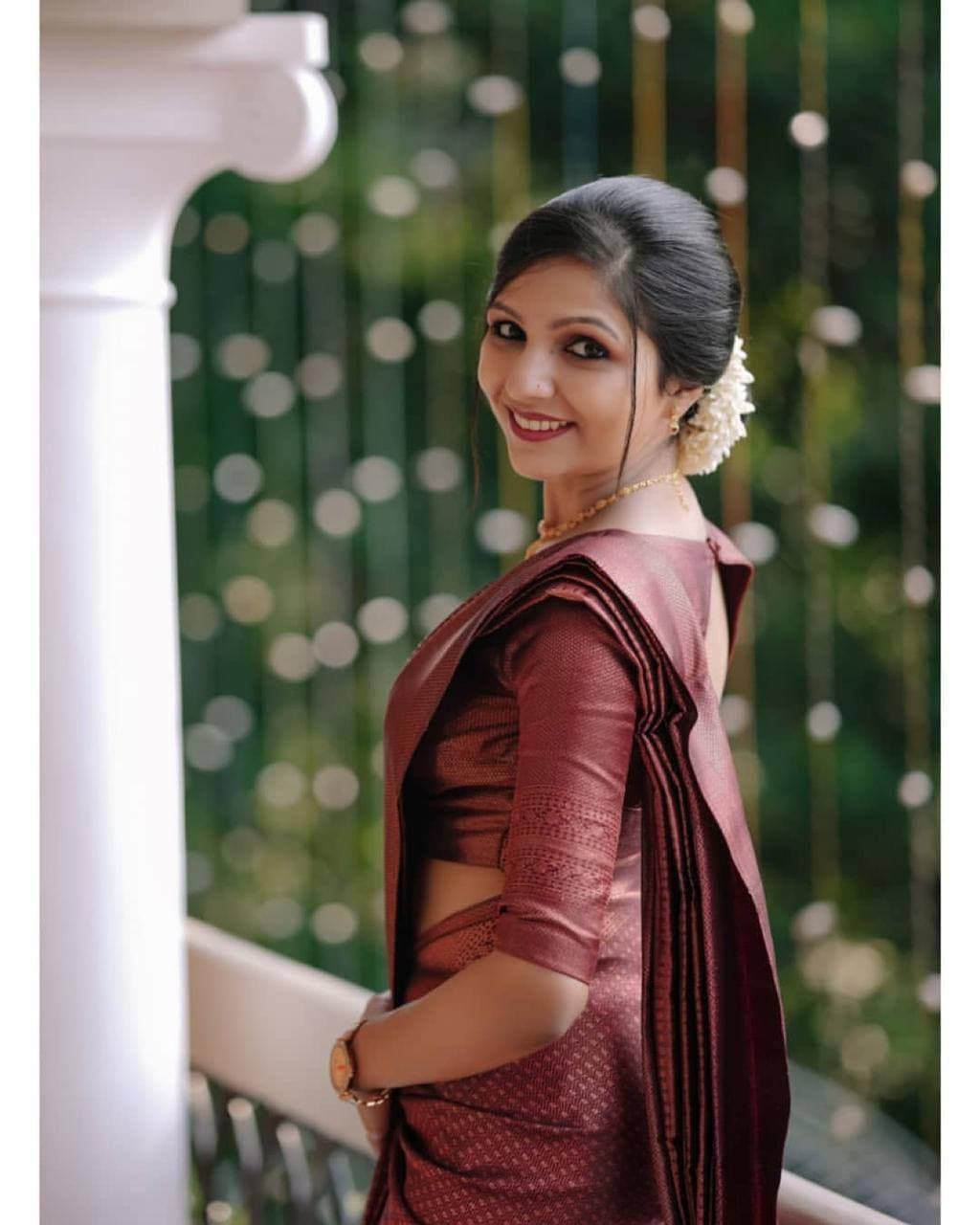 Scintilla Wine Soft Banarasi Silk Saree With Intricate Blouse Piece