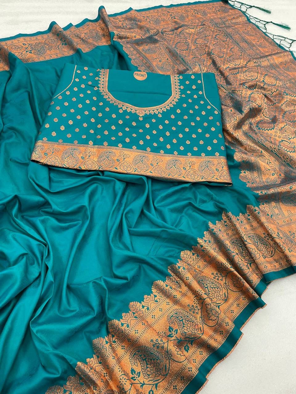 Elegant Firozi Soft Banarasi Silk Saree With Snazzy Blouse Piece