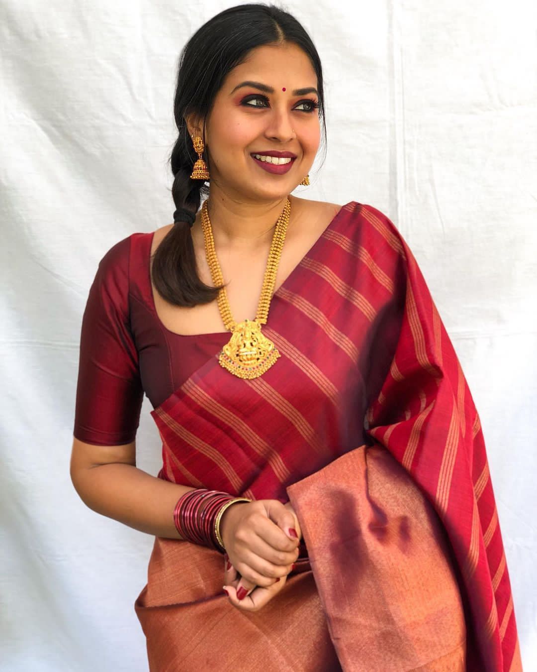 Groovy Maroon Soft Banarasi Silk Saree With Prominent Blouse Piece