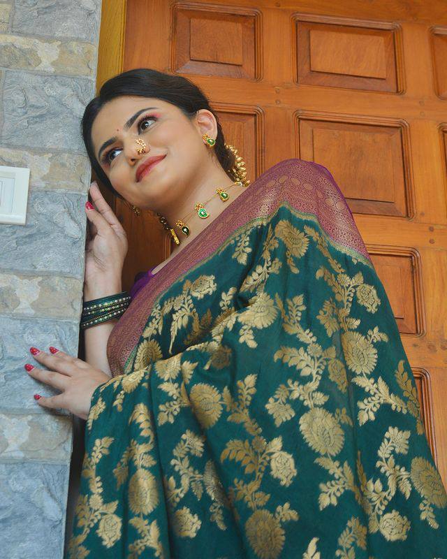 Appealing Rama Soft Silk Saree With Deserving Blouse Piece