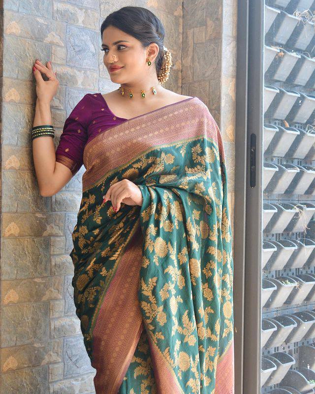 Appealing Rama Soft Silk Saree With Deserving Blouse Piece