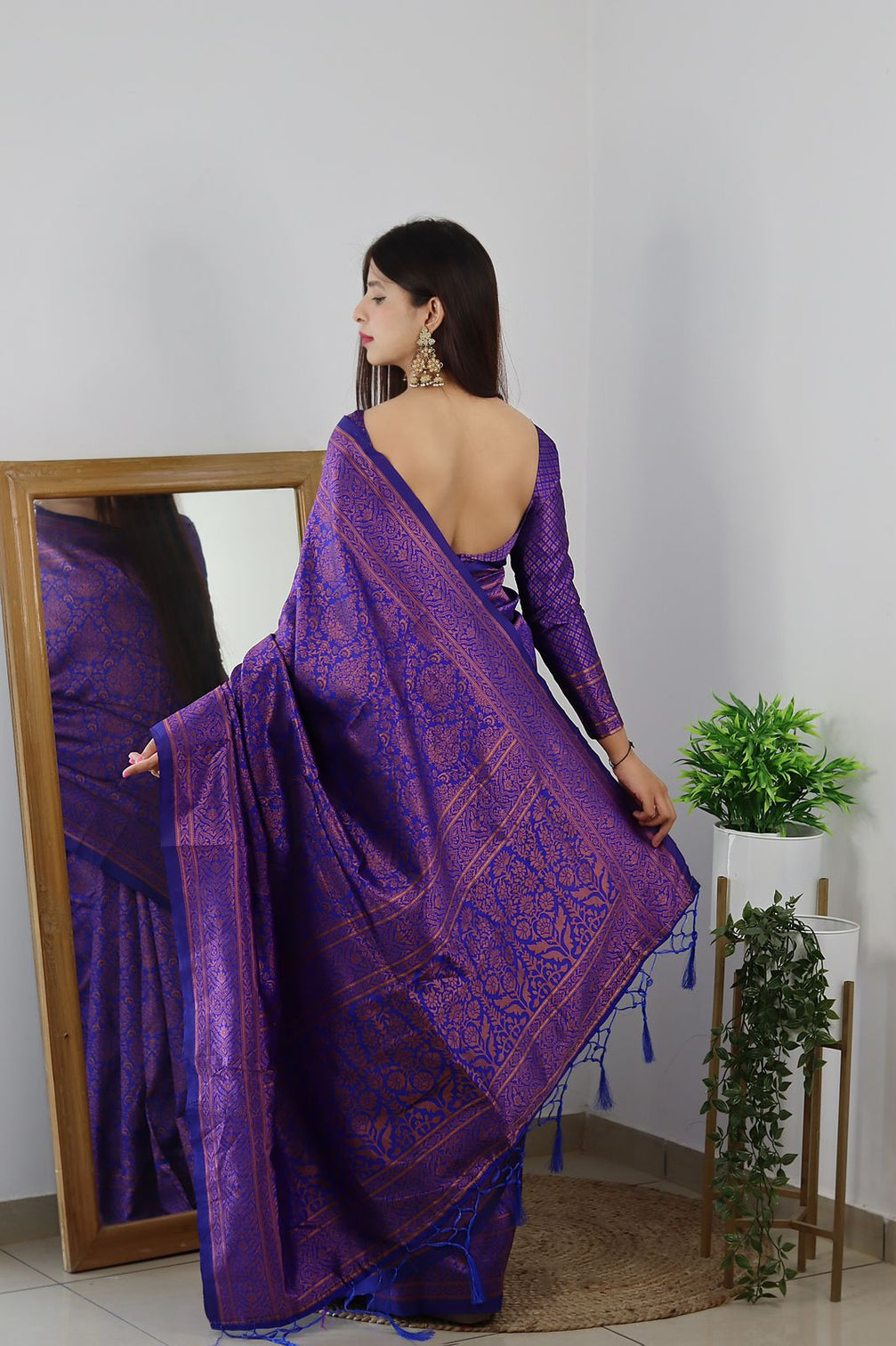 Angelic Royal Blue Soft Banarasi Silk Saree With Lovely Blouse Piece