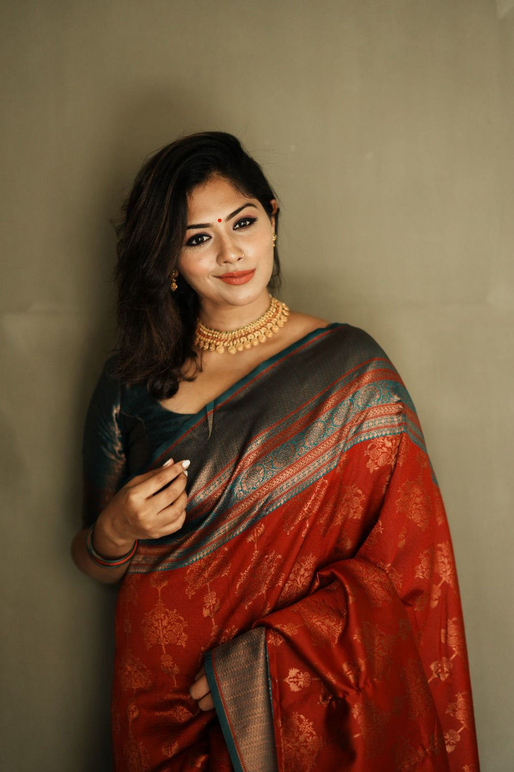 Prettiest Maroon Soft Banarasi Silk Saree With Hypnotic Blouse Piece