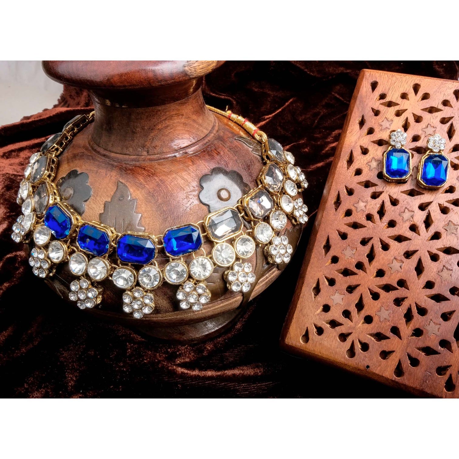 American Dimond Blue Polki Shape Necklace Alloy Gold-plated Jewel Set