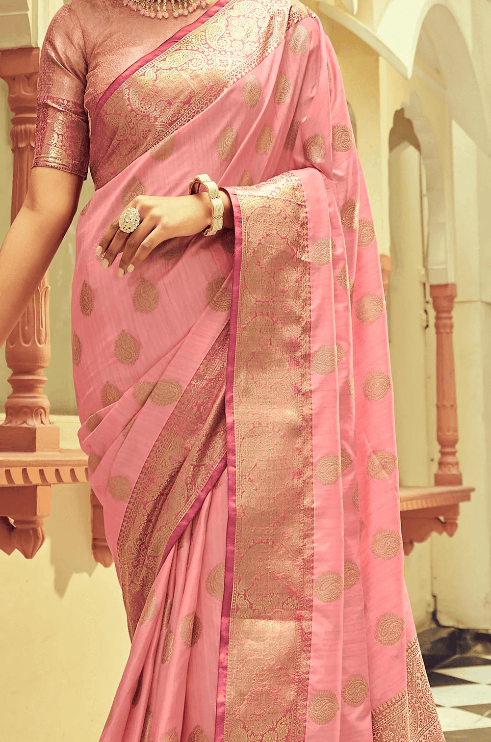Incredible Pink Soft Banarasi Silk Saree With Hypnotic Blouse Piece