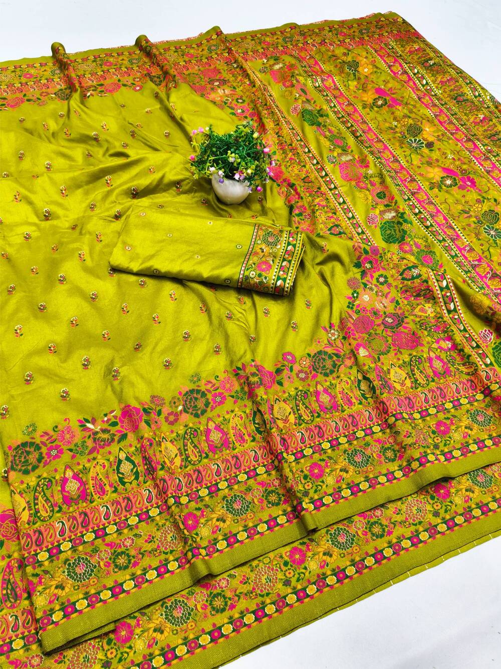 Ethnic Mehndi Nylon Dola Pashmina Saree With Quixotic Blouse Piece