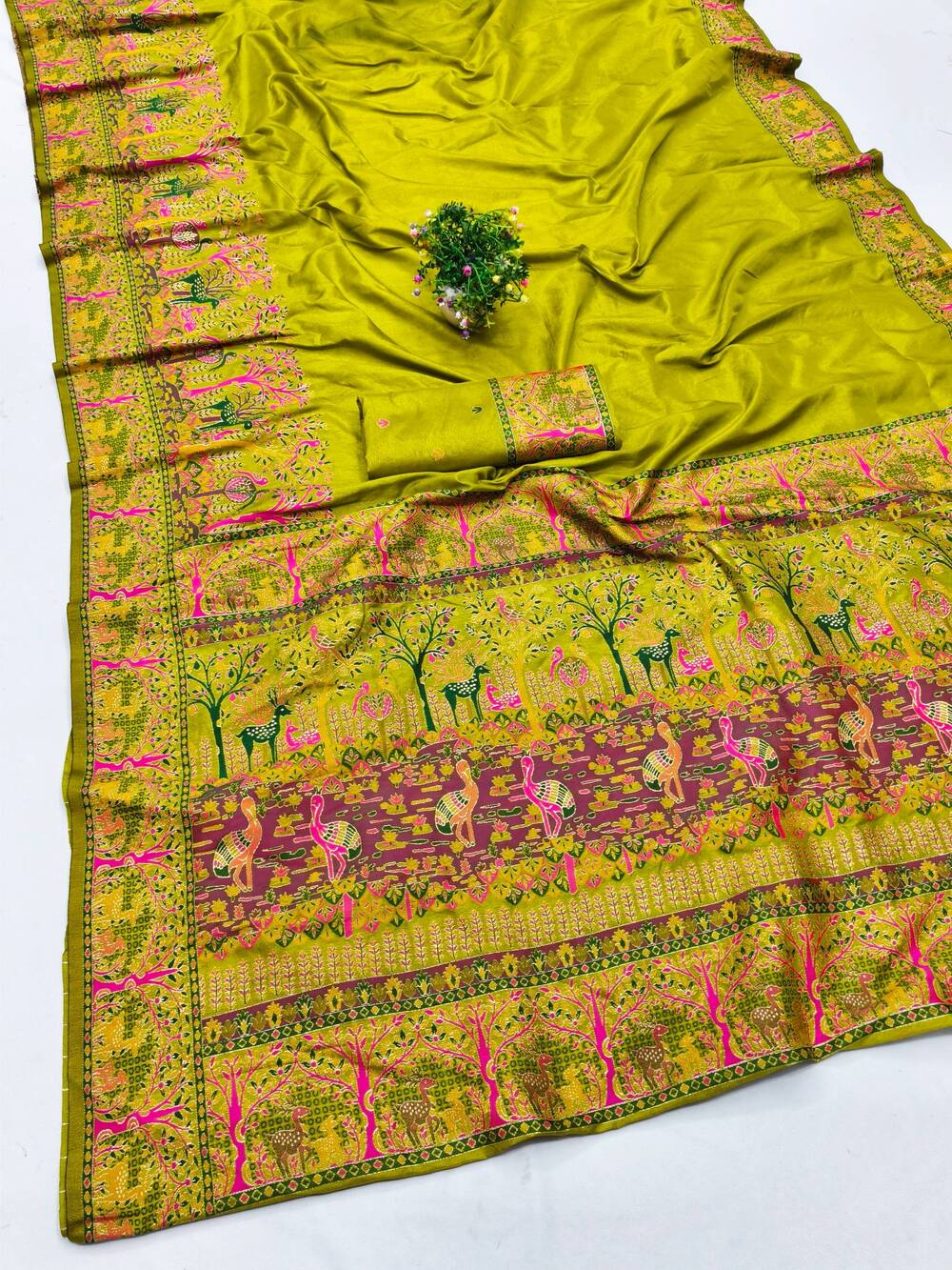 Enamoring Mehndi Nylon Dola Pashmina Saree With Surpassing Blouse Piece