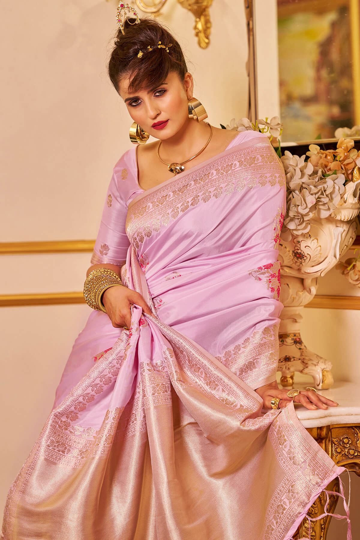 Classy Lavender Pure Zari Weaving Banarasi Silk Saree With Bewitching Blouse Piece