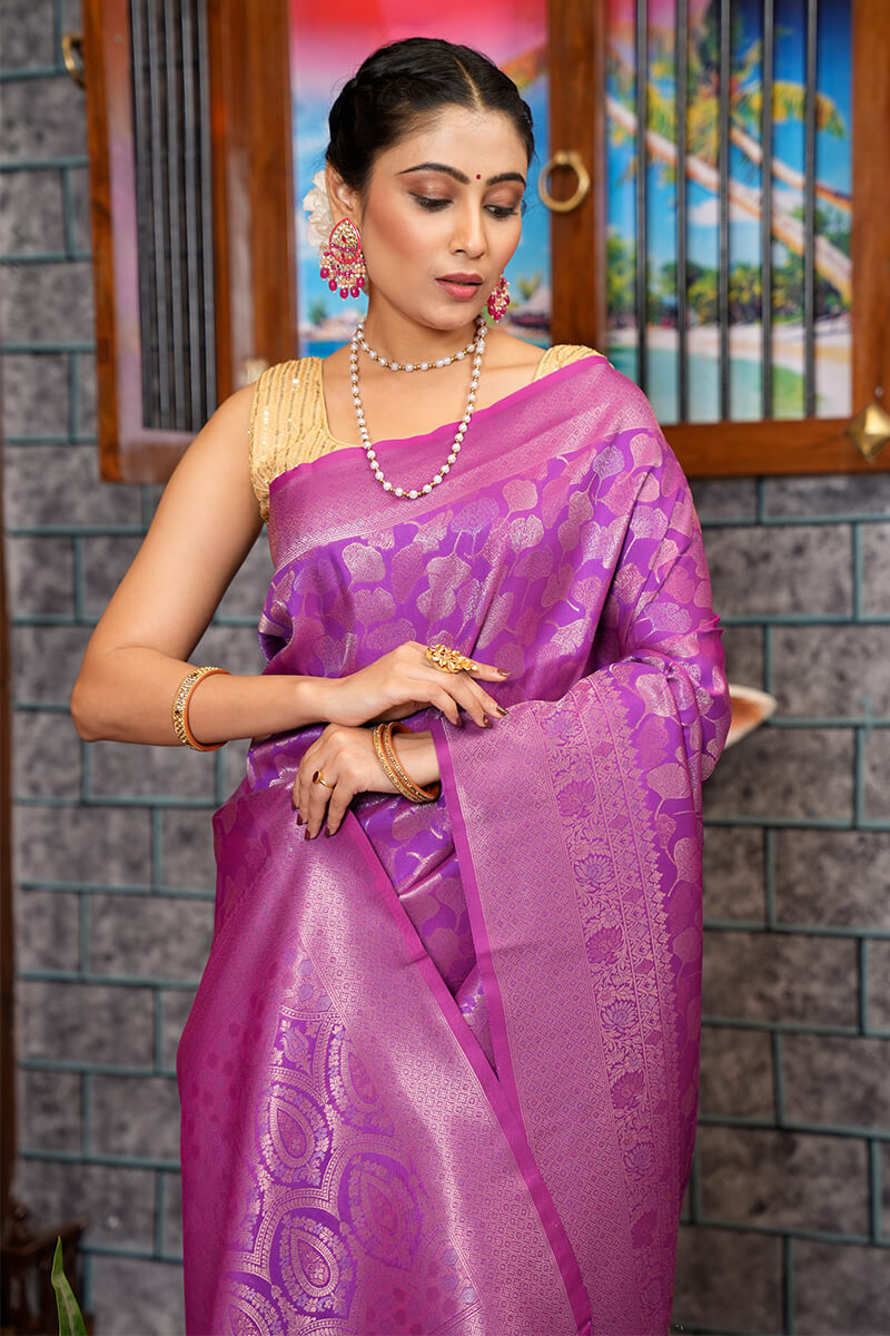 Devastating Purple Kanjivaram Silk Saree With Engaging Blouse Piece