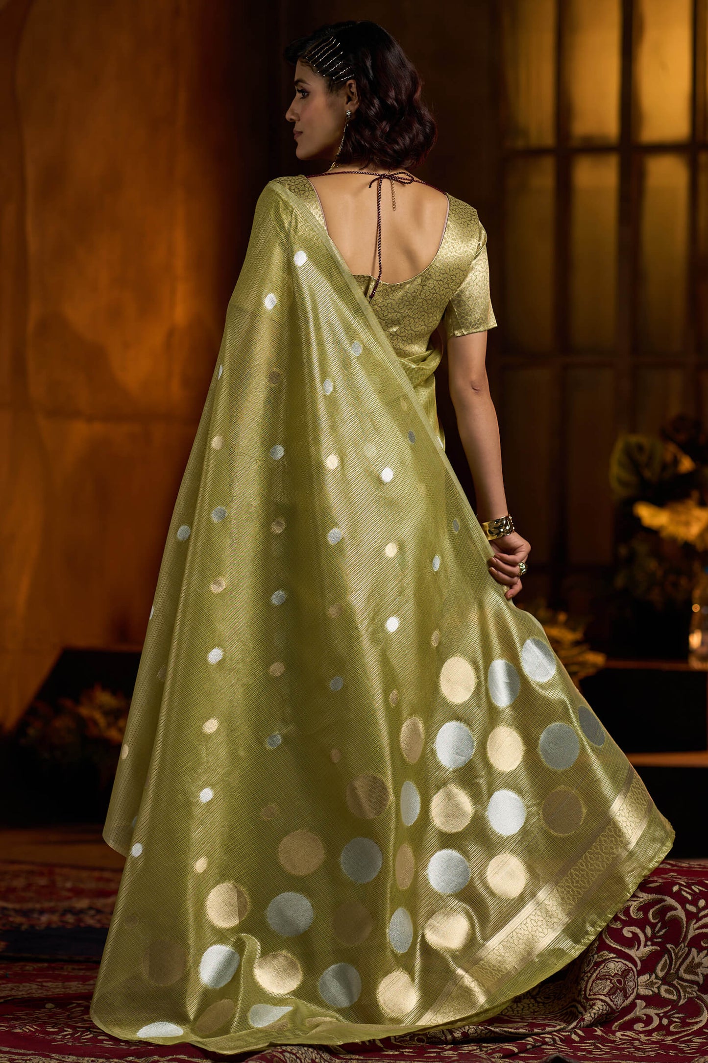 Chatoyant Green Soft Banarasi Tissue Silk Saree With Winsome Blouse Piece