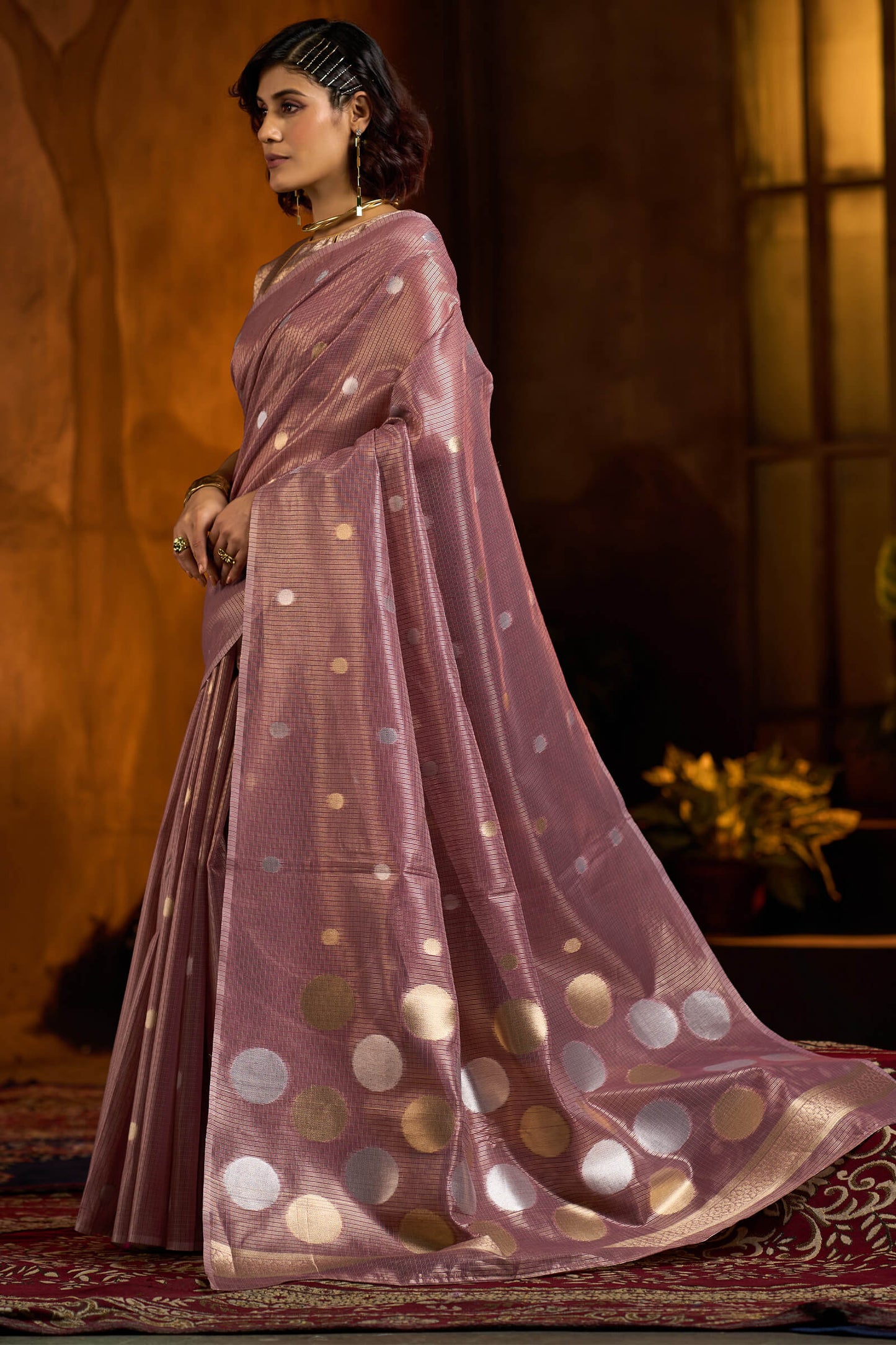 Fantabulous Lavender Soft Banarasi Tissue Silk Saree With Panache Blouse Piece