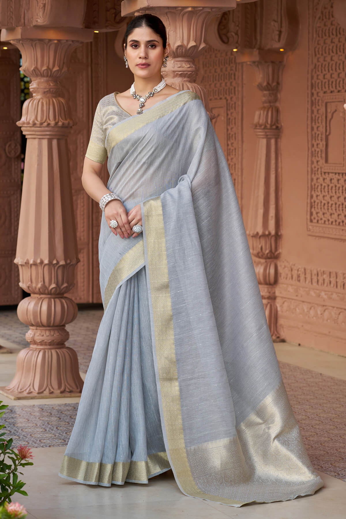 Flameboyant Grey Cotton Silk Saree With Artistic Blouse Piece
