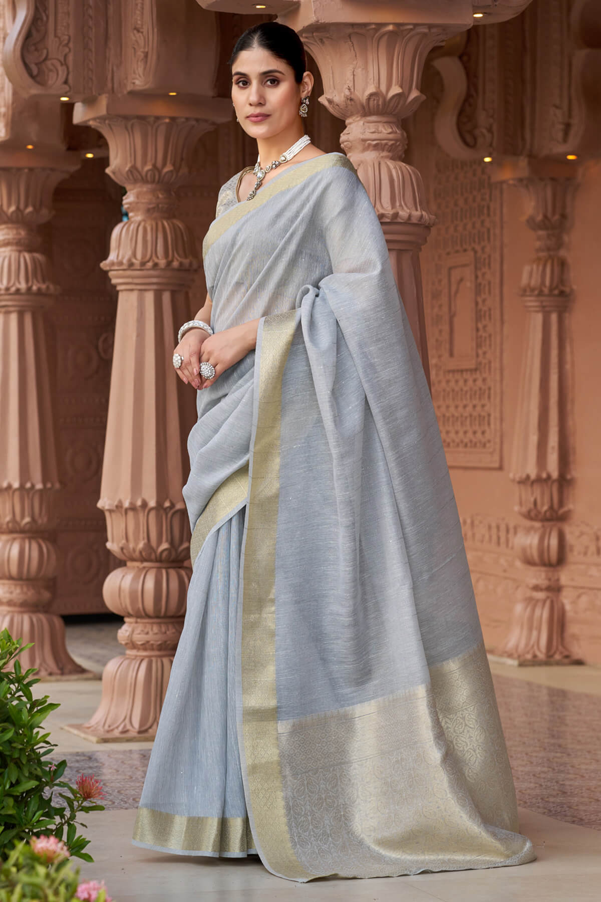 Flameboyant Grey Cotton Silk Saree With Artistic Blouse Piece