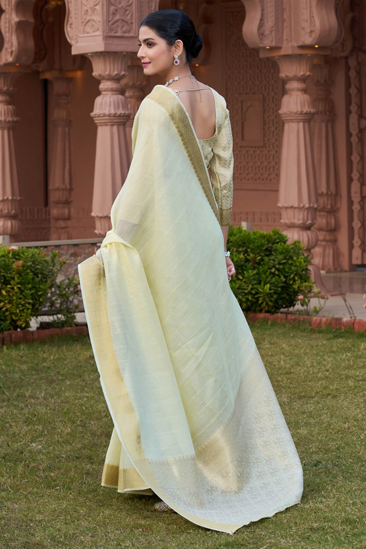 Fantabulous Pista Cotton Silk Saree With Extraordinary Blouse Piece
