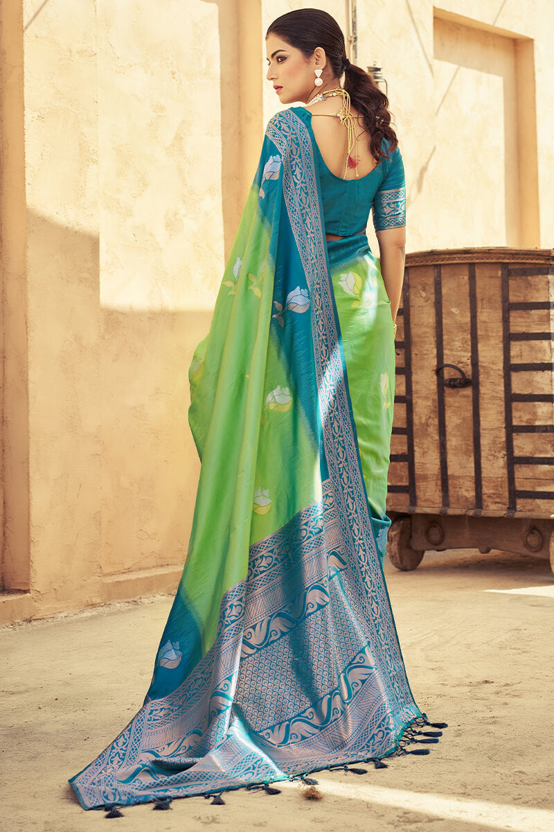 Tremendous Green Soft Banarasi Silk Saree With Epiphany Blouse Piece