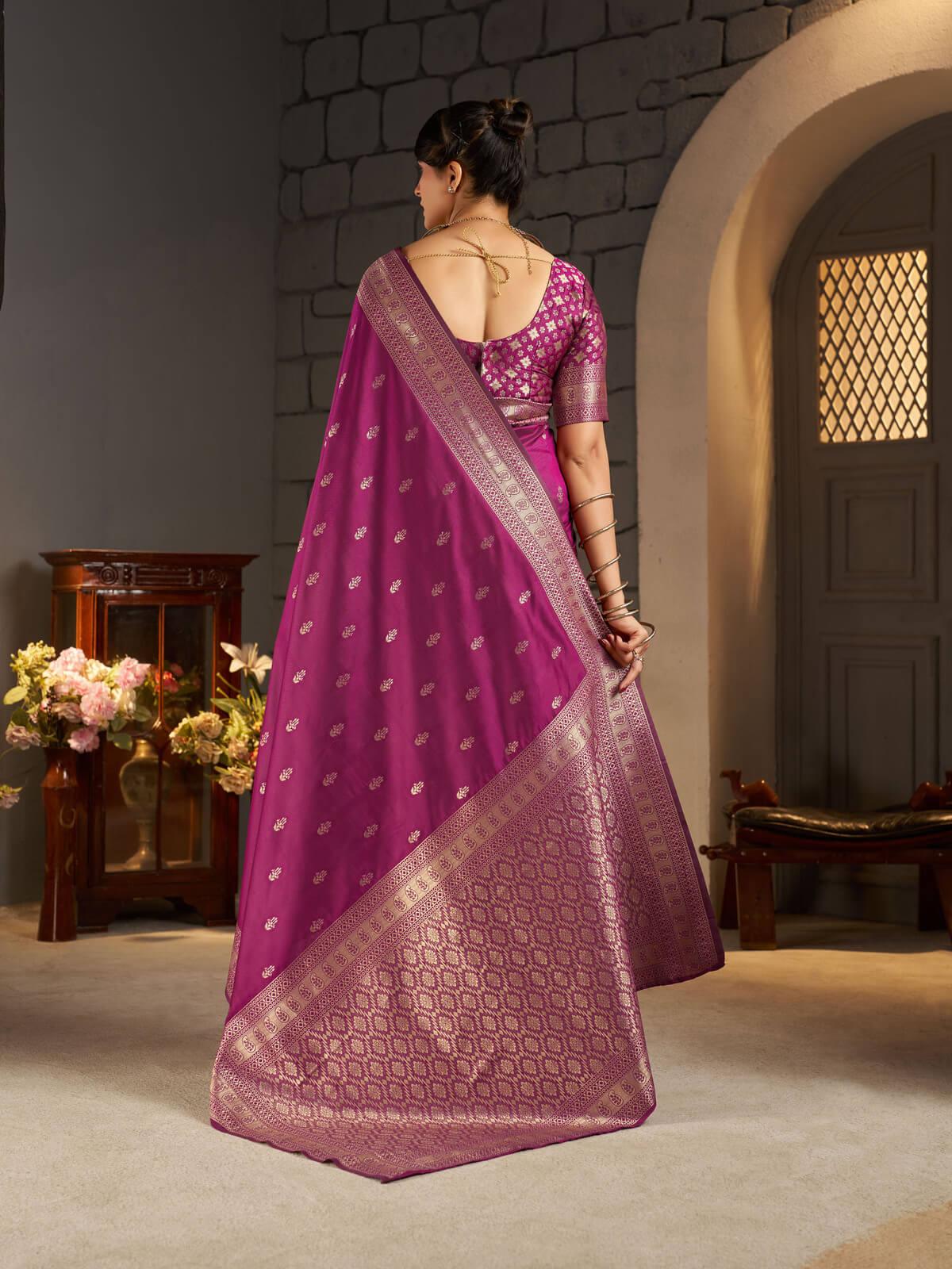 Elision Dark Pink Banarasi Silk Saree With Exceptional Blouse Piece