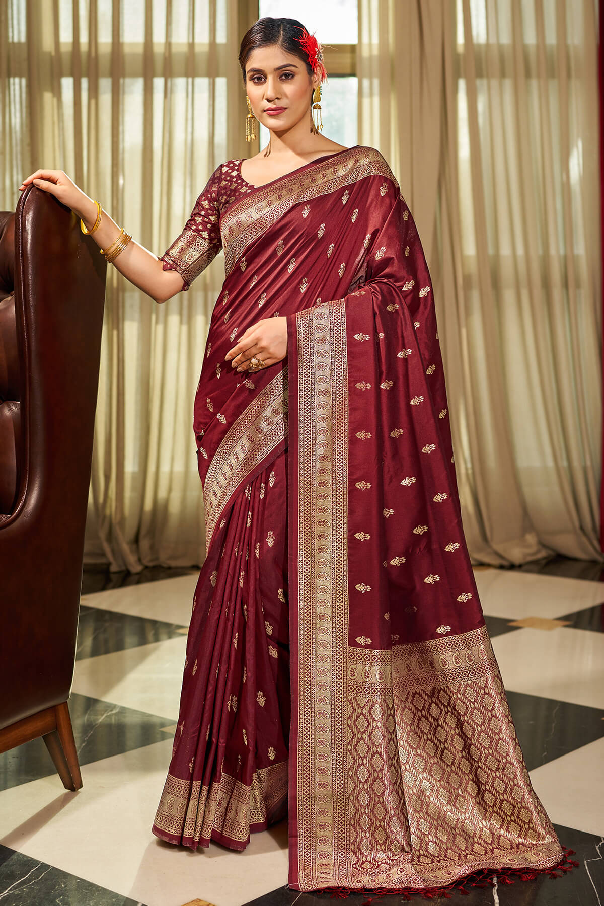 Eclat Maroon Pure Zari Weaving Banarasi Silk Saree With Fragrant Blouse Piece
