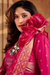 Sizzling Dark Pink Patola Silk Saree with Quixotic Blouse Piece