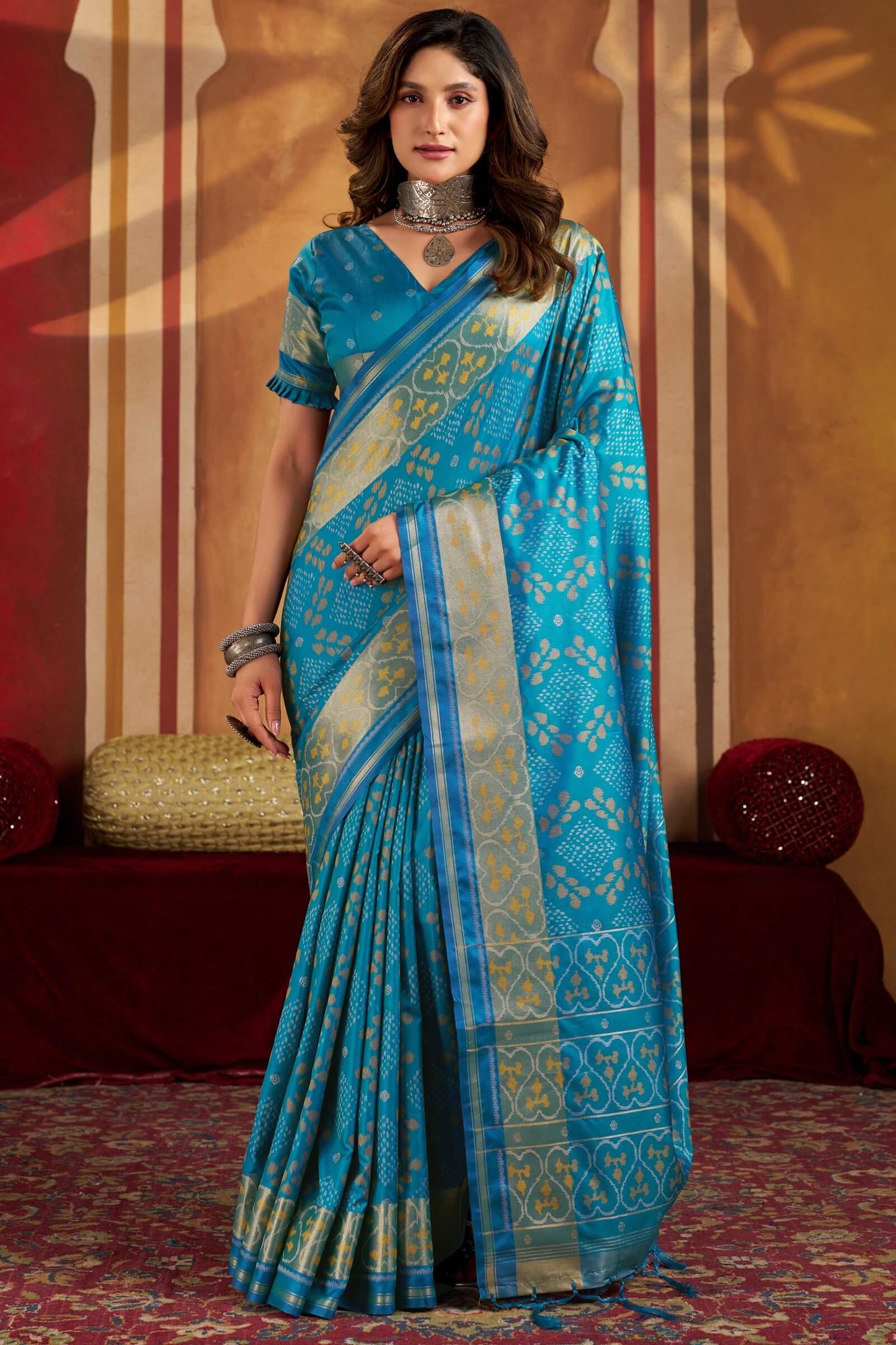 Transcendent Firozi Patola Silk Saree with Elegant Blouse Piece