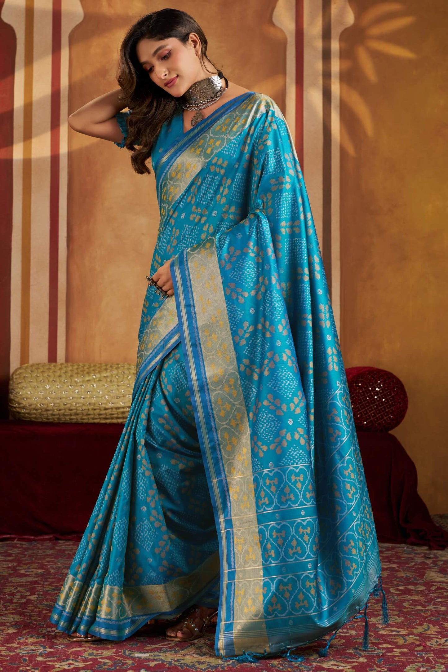 Transcendent Firozi Patola Silk Saree with Elegant Blouse Piece