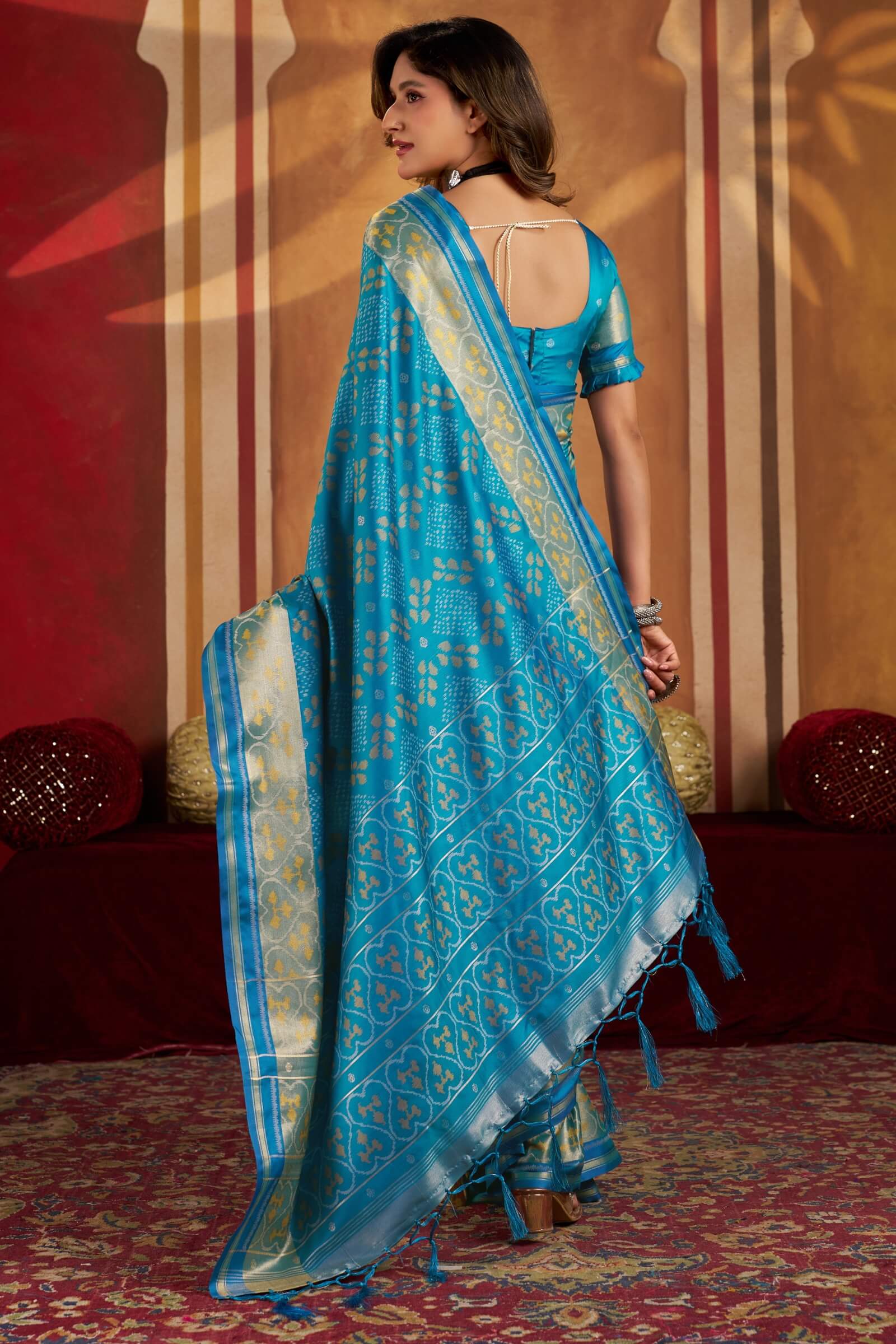 Transcendent Firozi Patola Silk Saree with Elegant Blouse Piece