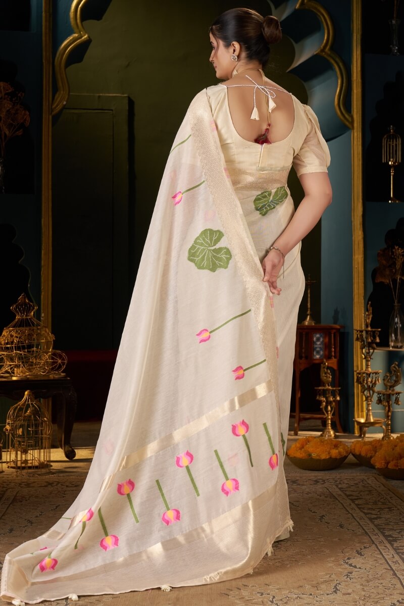 Entrancing Beige Cotton Silk Saree With Conflate Blouse Piece