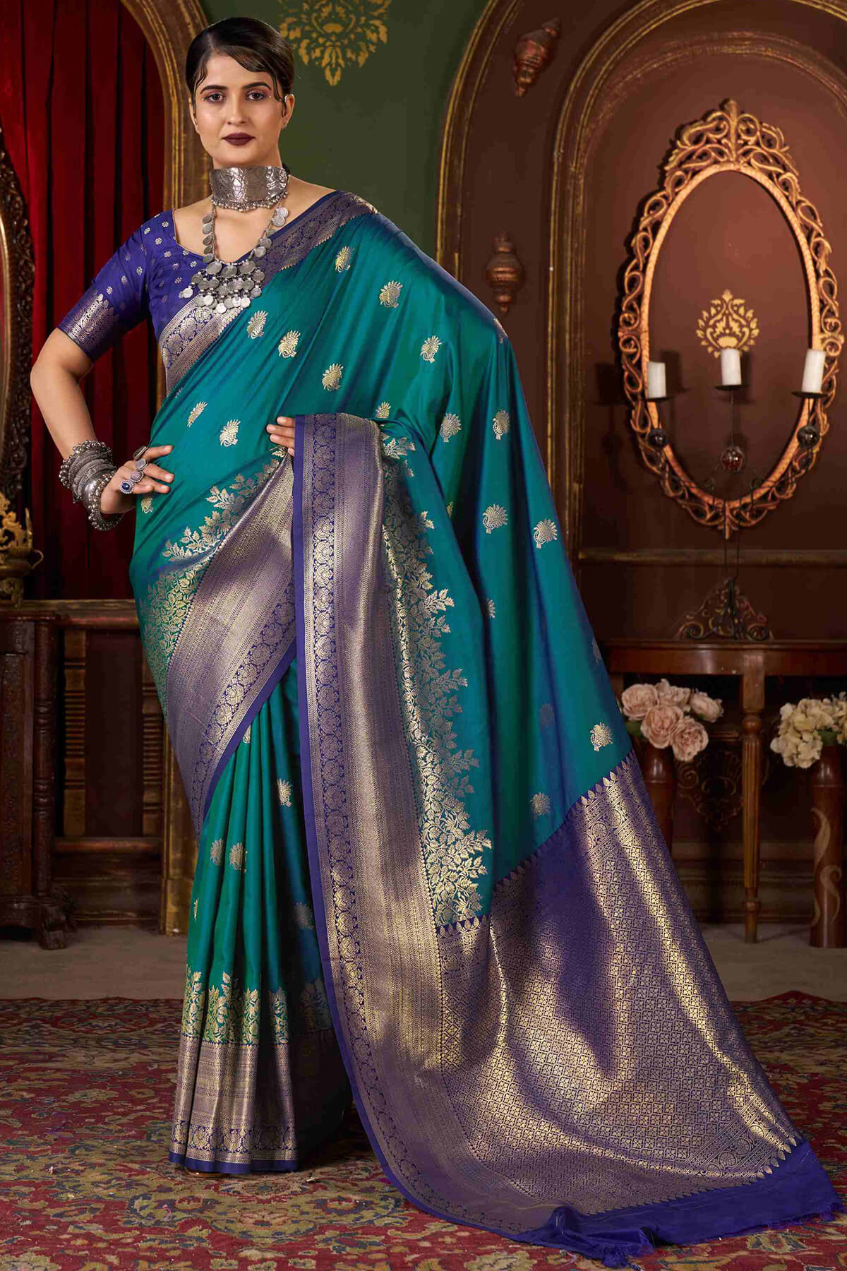 Charming Rama Pure Zari Weaving Banarasi Silk Saree With Panoply Blouse Piece