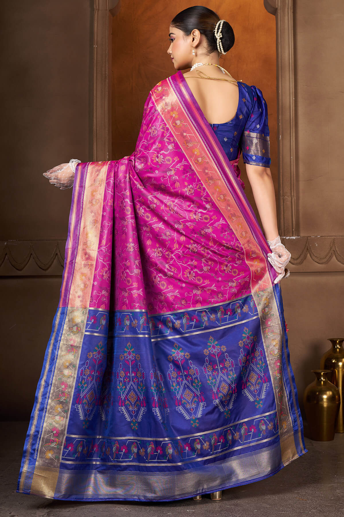 Breathtaking Magenta Paithani Silk Saree With Gossamer Blouse Piece