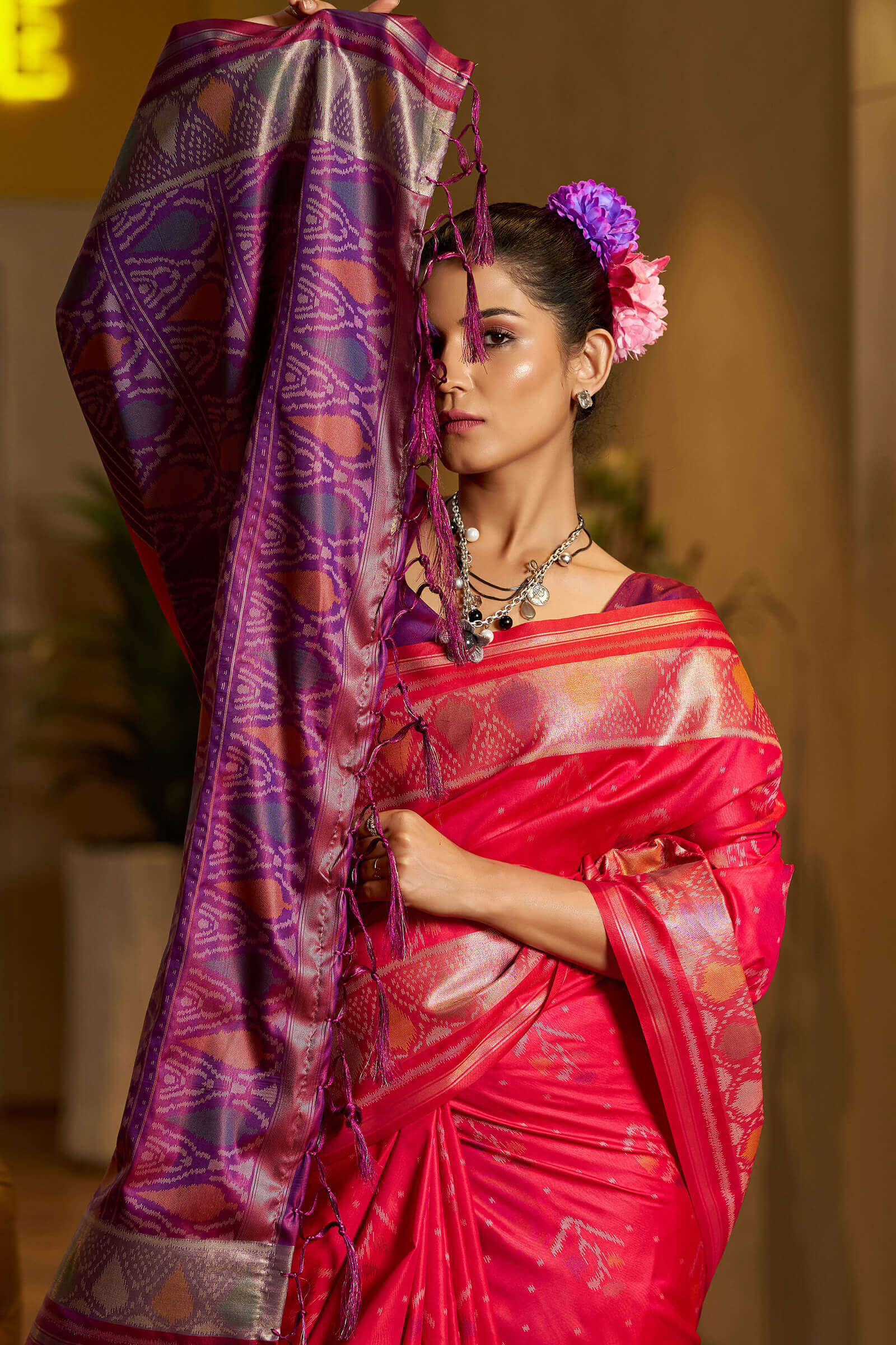Mesmerising Dark Pink Pure Zari Weaving Banarasi Silk Saree With Enigmatic Blouse Piece