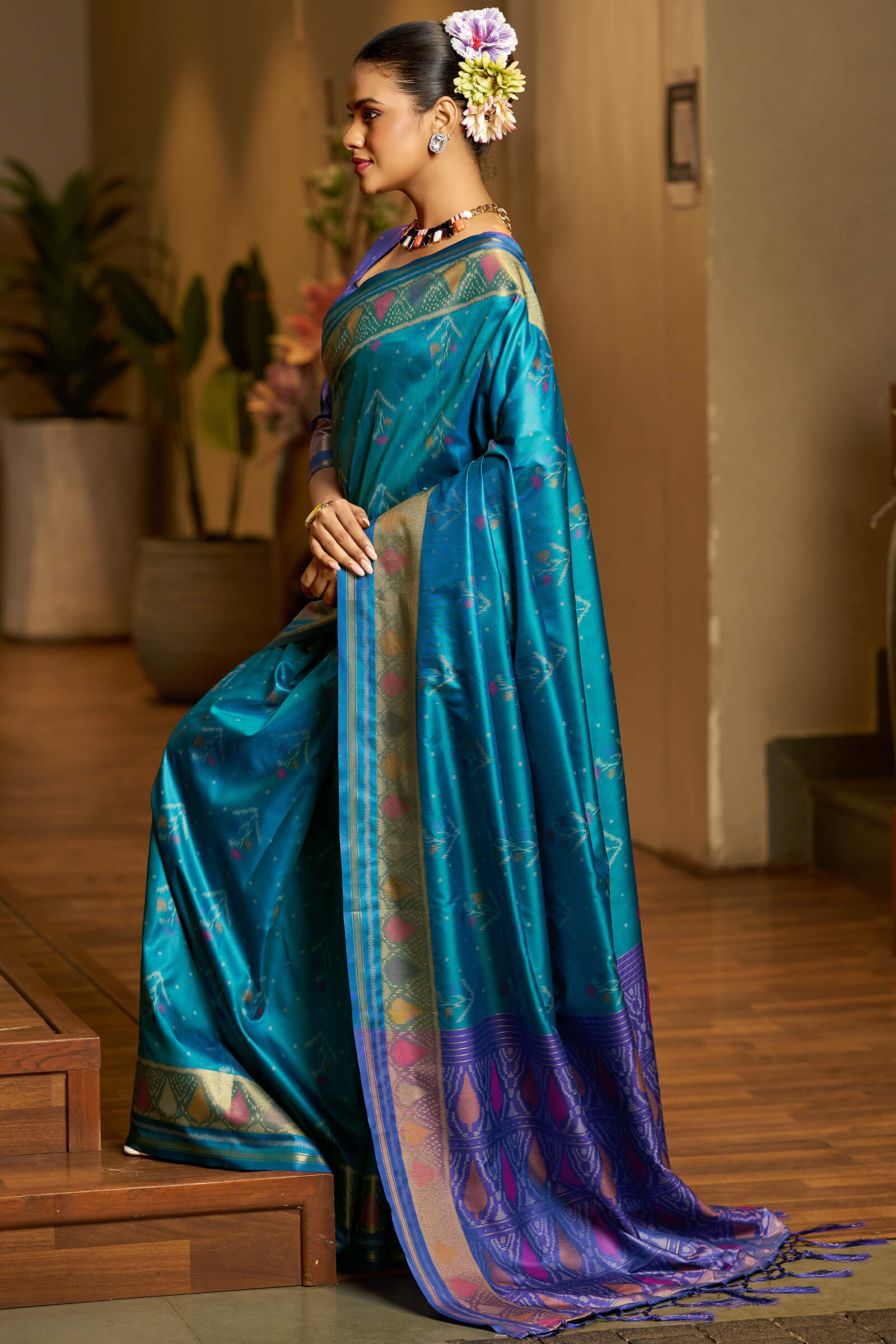 Ravishing Firozi Pure Zari Weaving Banarasi Silk Saree With Delightful Blouse Piece
