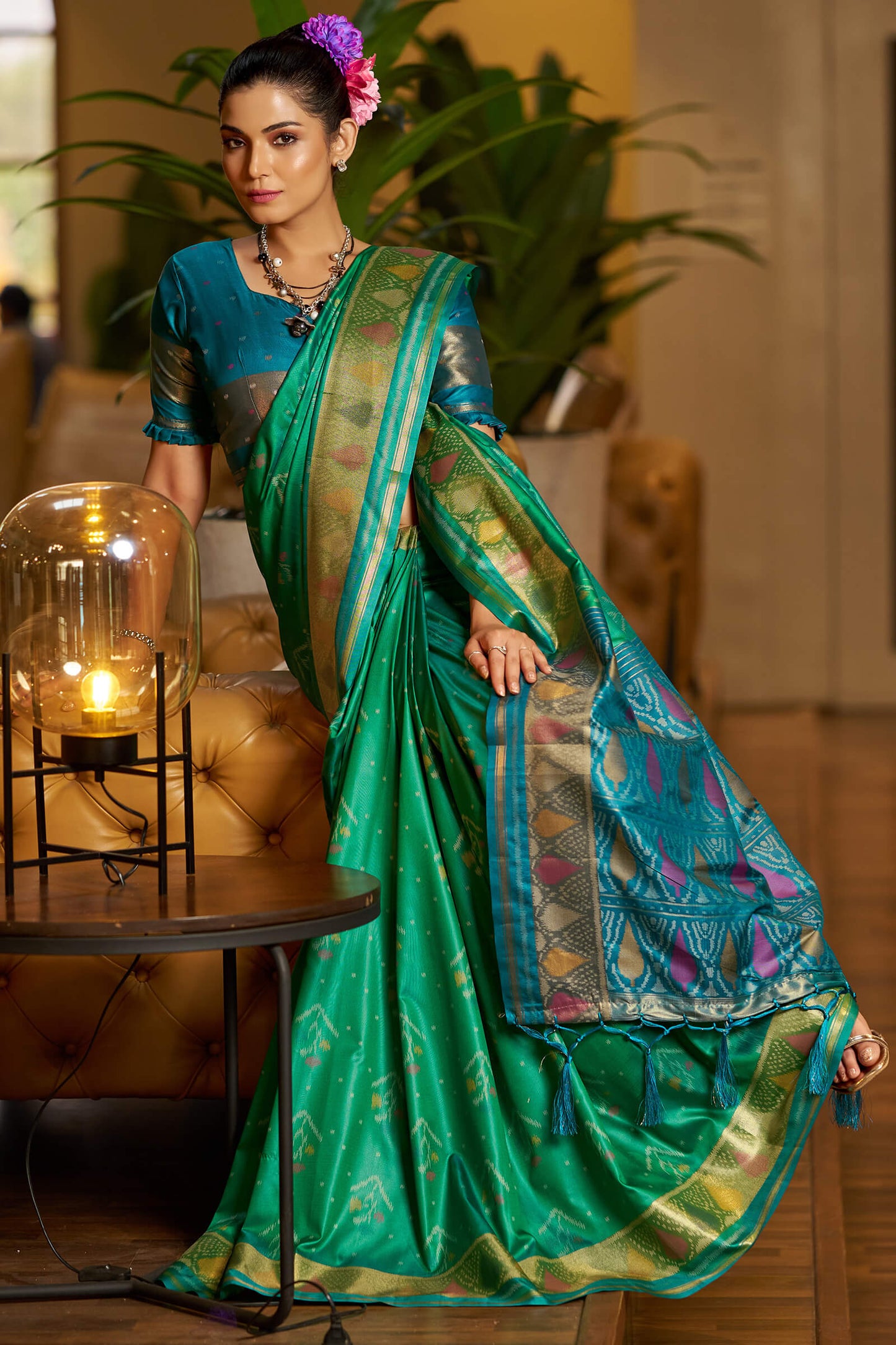 Ratatouille Green Pure Zari Weaving Banarasi Silk Saree With Snappy Blouse Piece