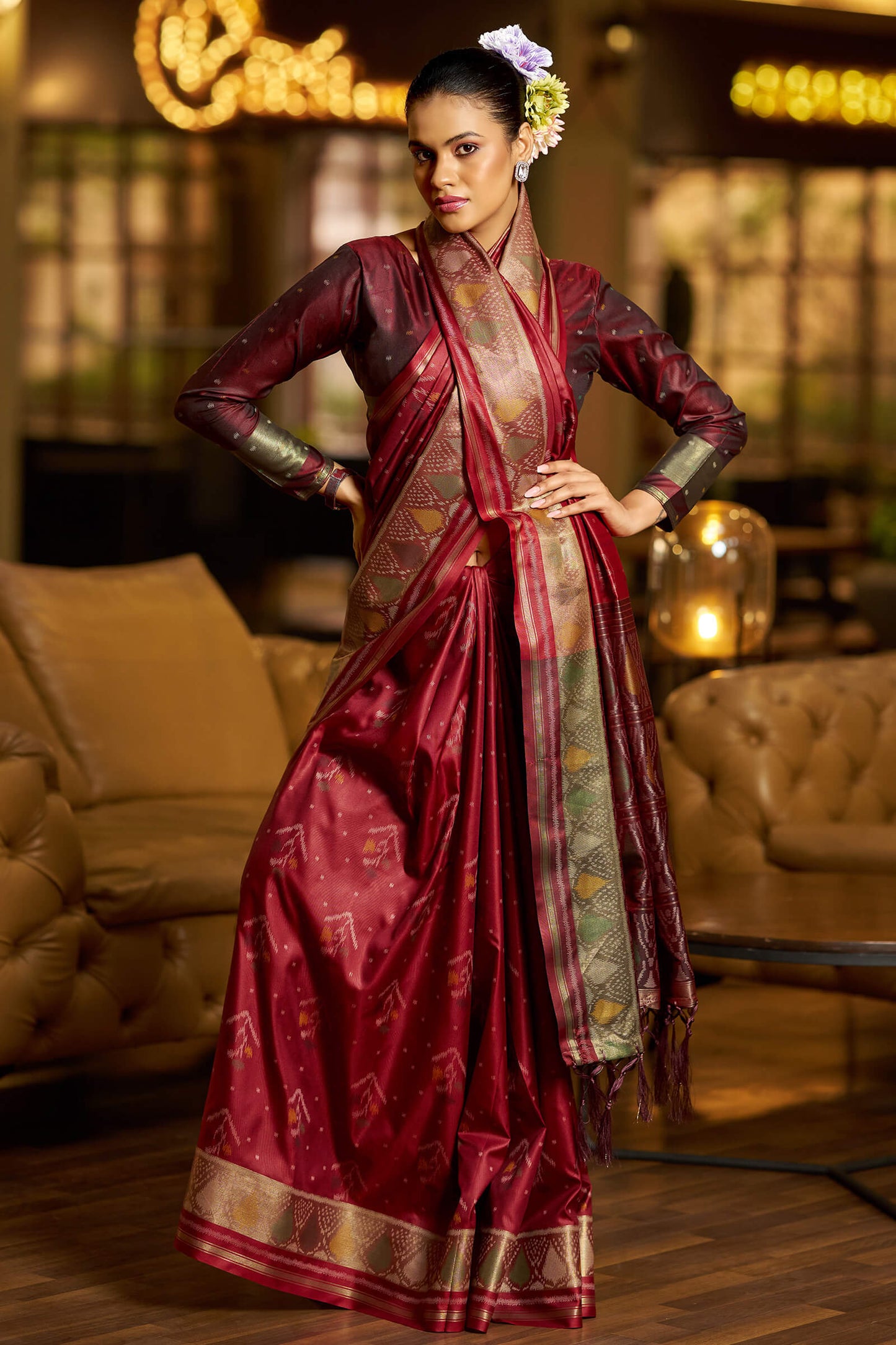 Stylish Maroon Pure Zari Weaving Banarasi Silk Saree With Surreptitious Blouse Piece