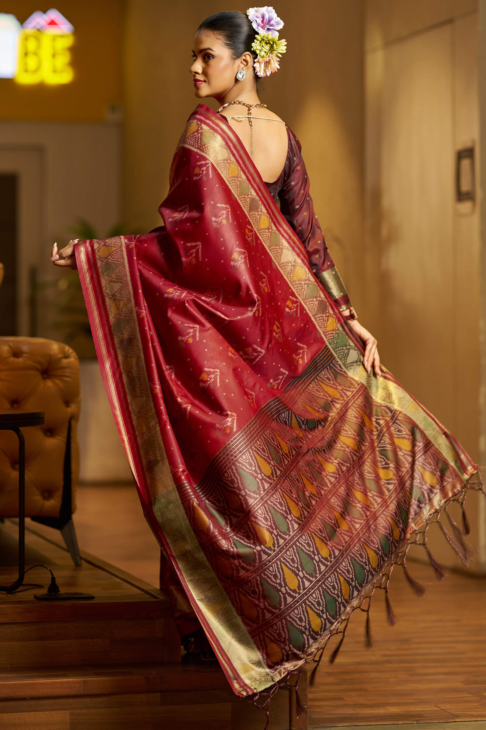 Stylish Maroon Pure Zari Weaving Banarasi Silk Saree With Surreptitious Blouse Piece