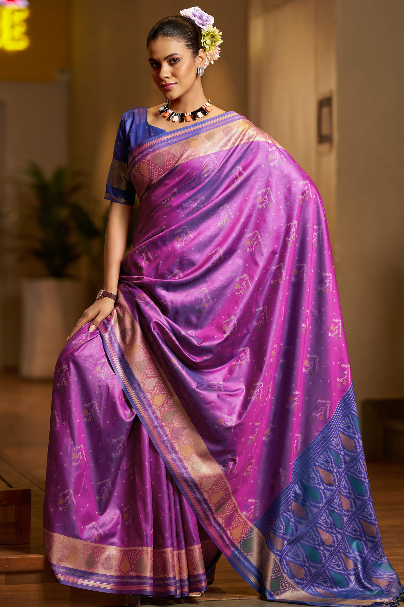 Excellent Purple Pure Zari Weaving Banarasi Silk Saree With Sempiternal Blouse Piece