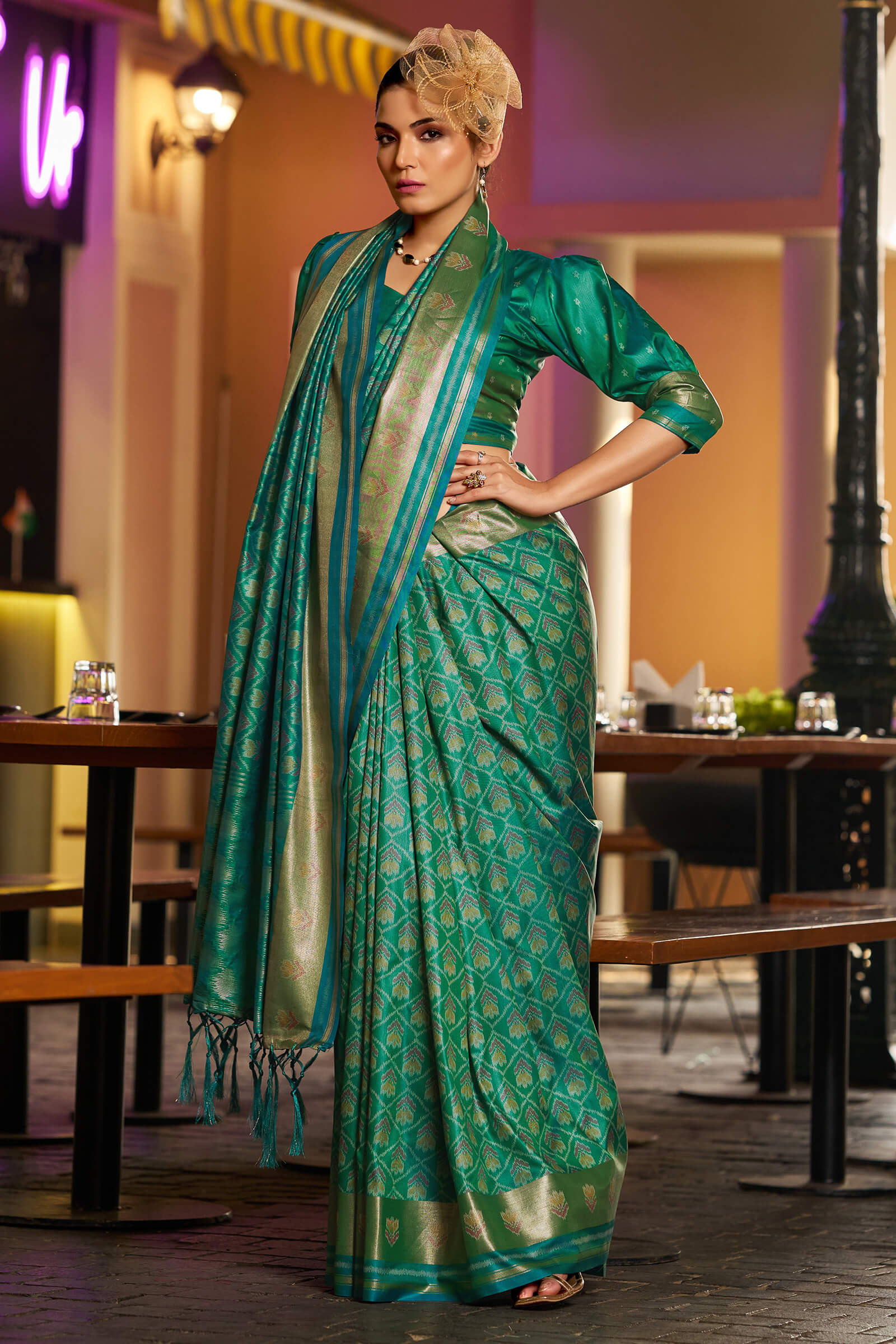 Panoply Green Pure Zari Weaving Banarasi Silk Saree With Imbrication Blouse Piece