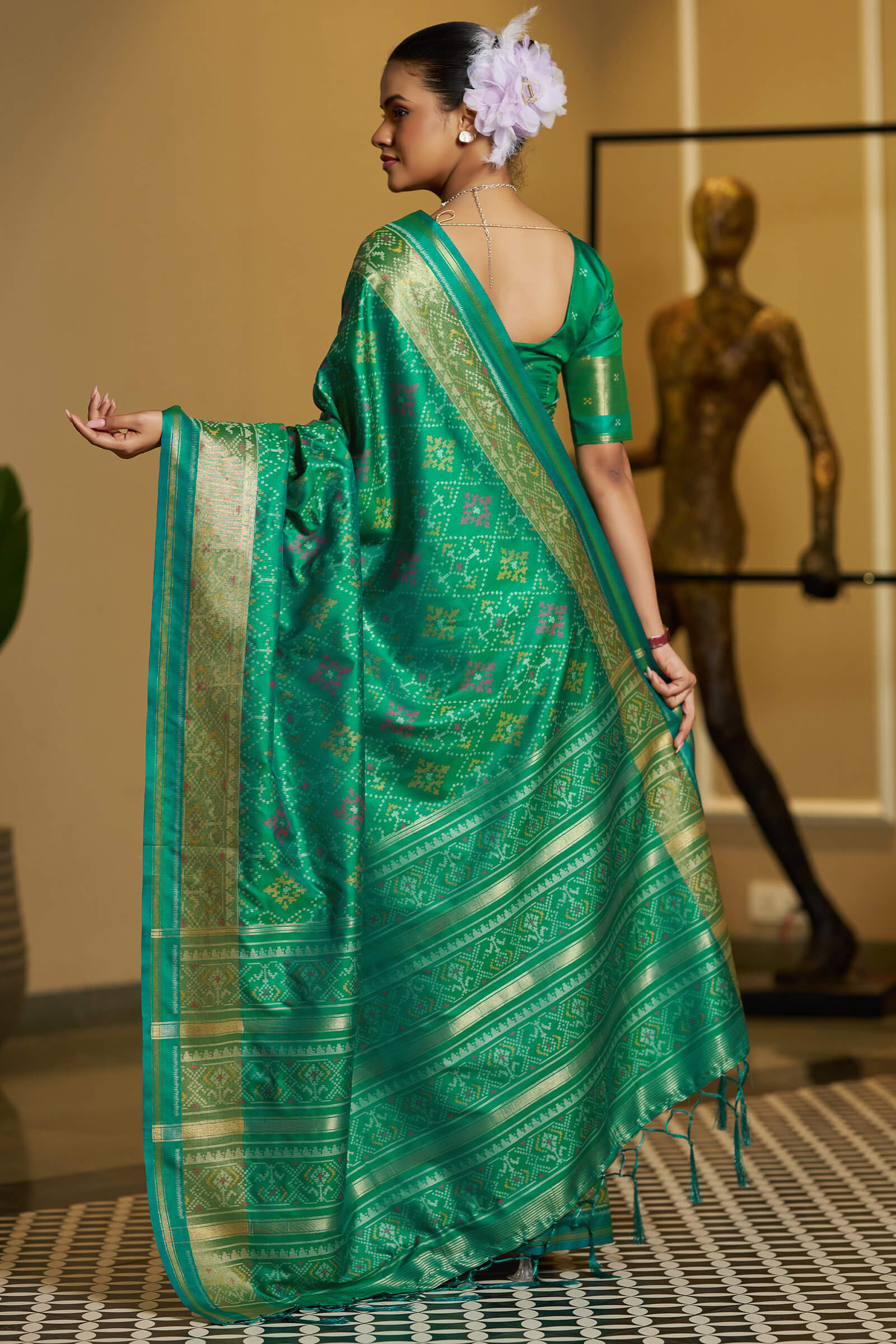 Rhapsodic Green Pure Zari Weaving Banarasi Silk Saree With Ethereal Blouse Piece