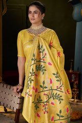 Comely Yellow Cotton Silk Saree With Flameboyant Blouse Piece