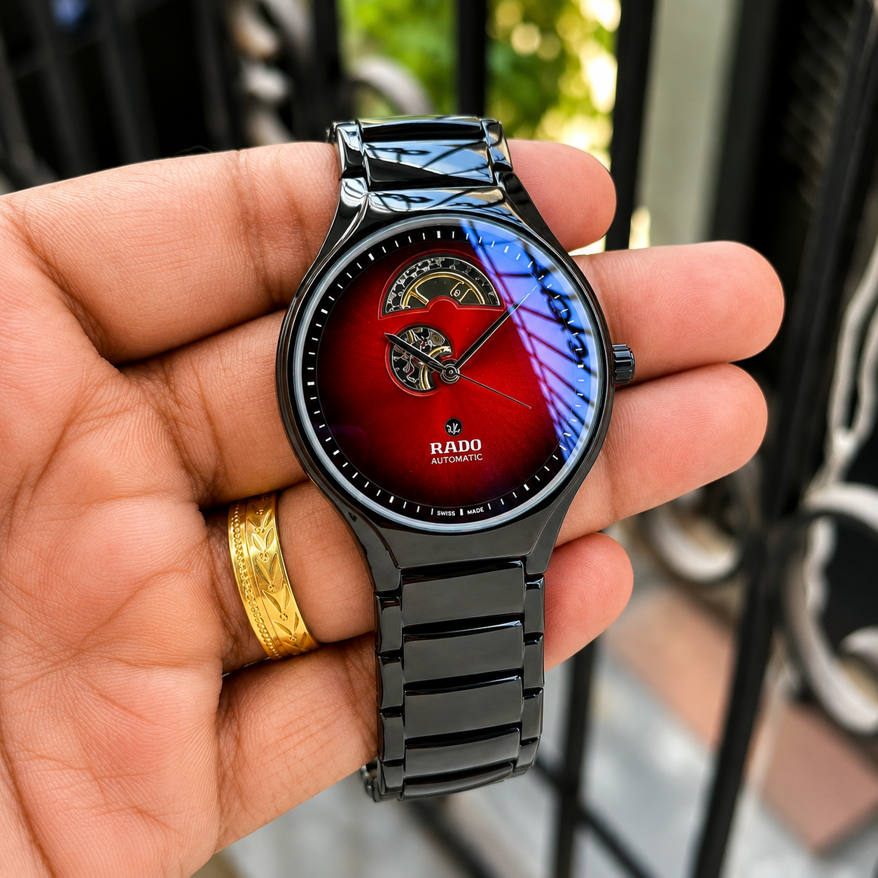 Classic True Rad o Black Red Watch