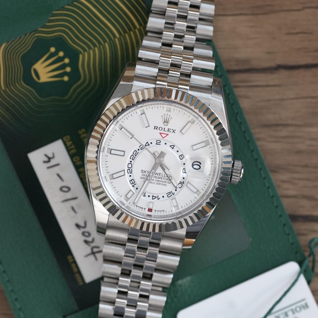 Trendy Rolex Sky-Dweller 336934 white dial 2024