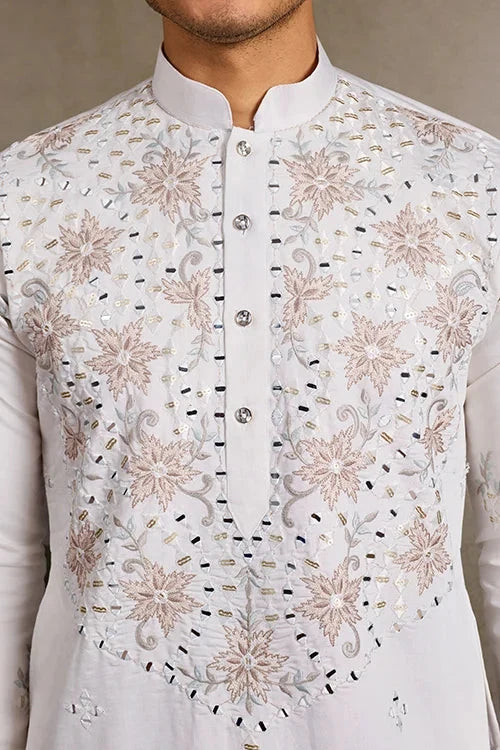 Classic White Mirror with Embroidered Work Kurta for Weddings