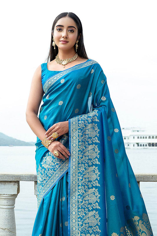 Teal Silk Blend Saree With Blouse Piece Teal