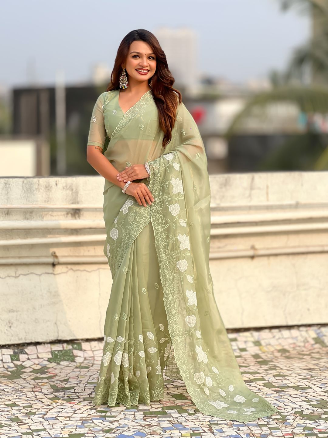 Pure Chanda Kora Silk Saree with Floral Embroidered Buttis And Applique Cutwork Border
