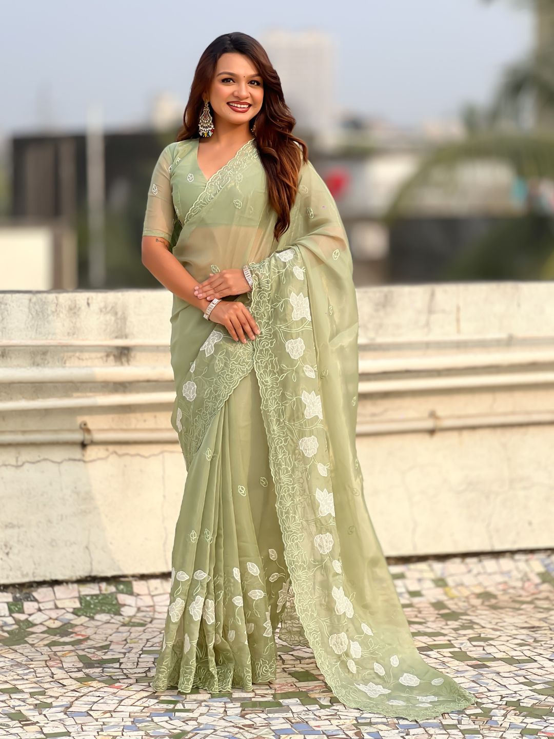 Pure Chanda Kora Silk Saree with Floral Embroidered Buttis And Applique Cutwork Border