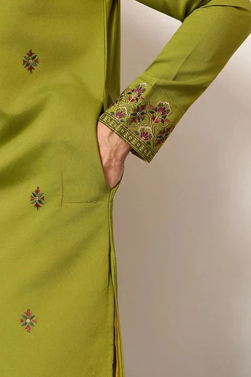 Classic Wedding Fluorescent Green Mens Wear Kurta with Dupatta