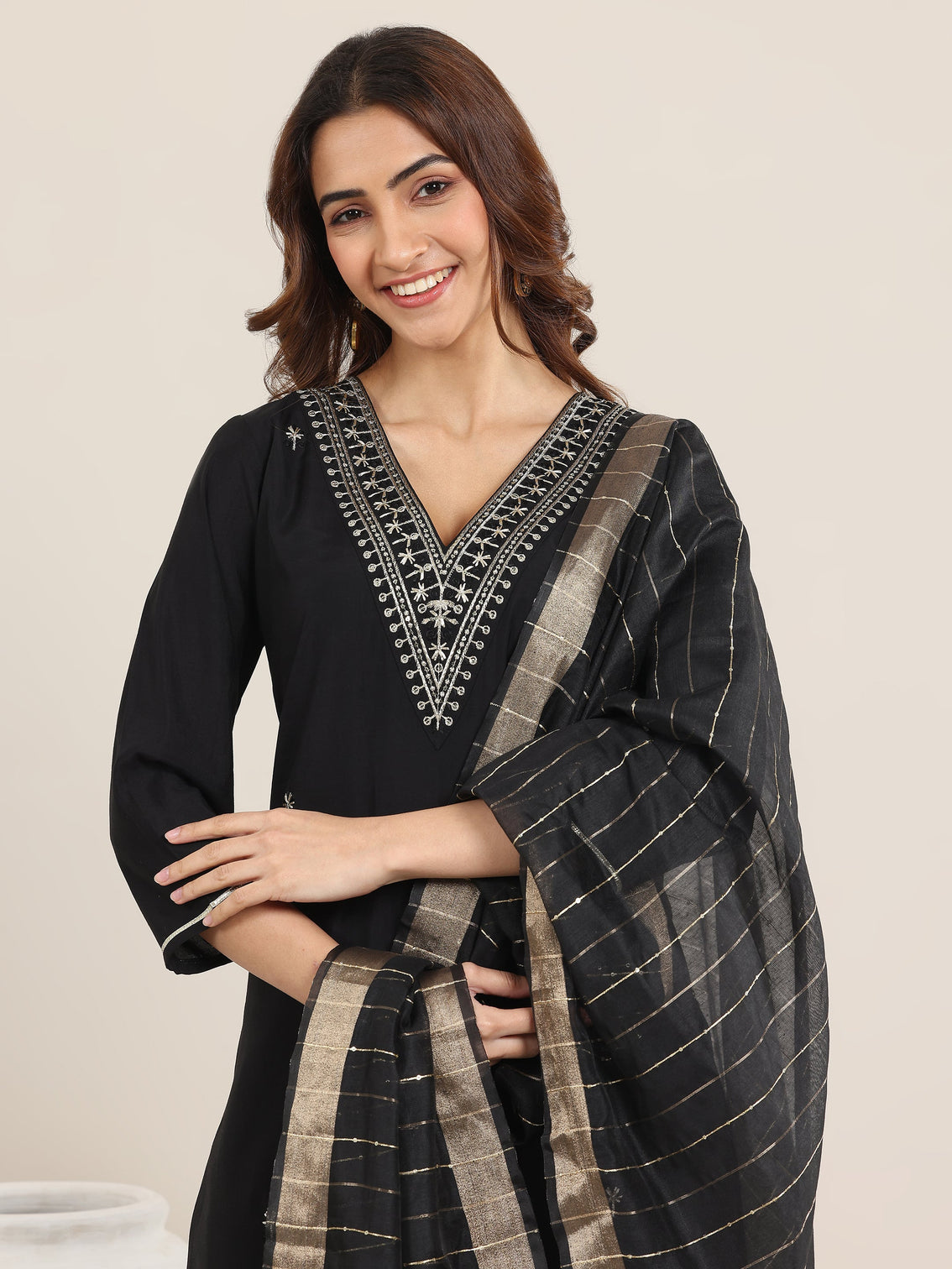 Mameraa Black Embroidered Straight Suit With Dupatta