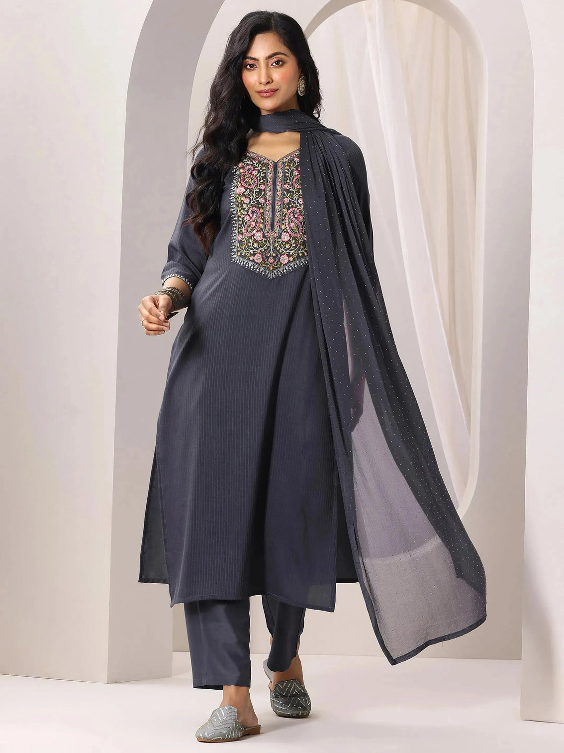 Mameraa Grey Yoke Design Straight Suit Set With Dupatta