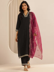 Mameraa Black Solid Straight Suit Set With Dupatta