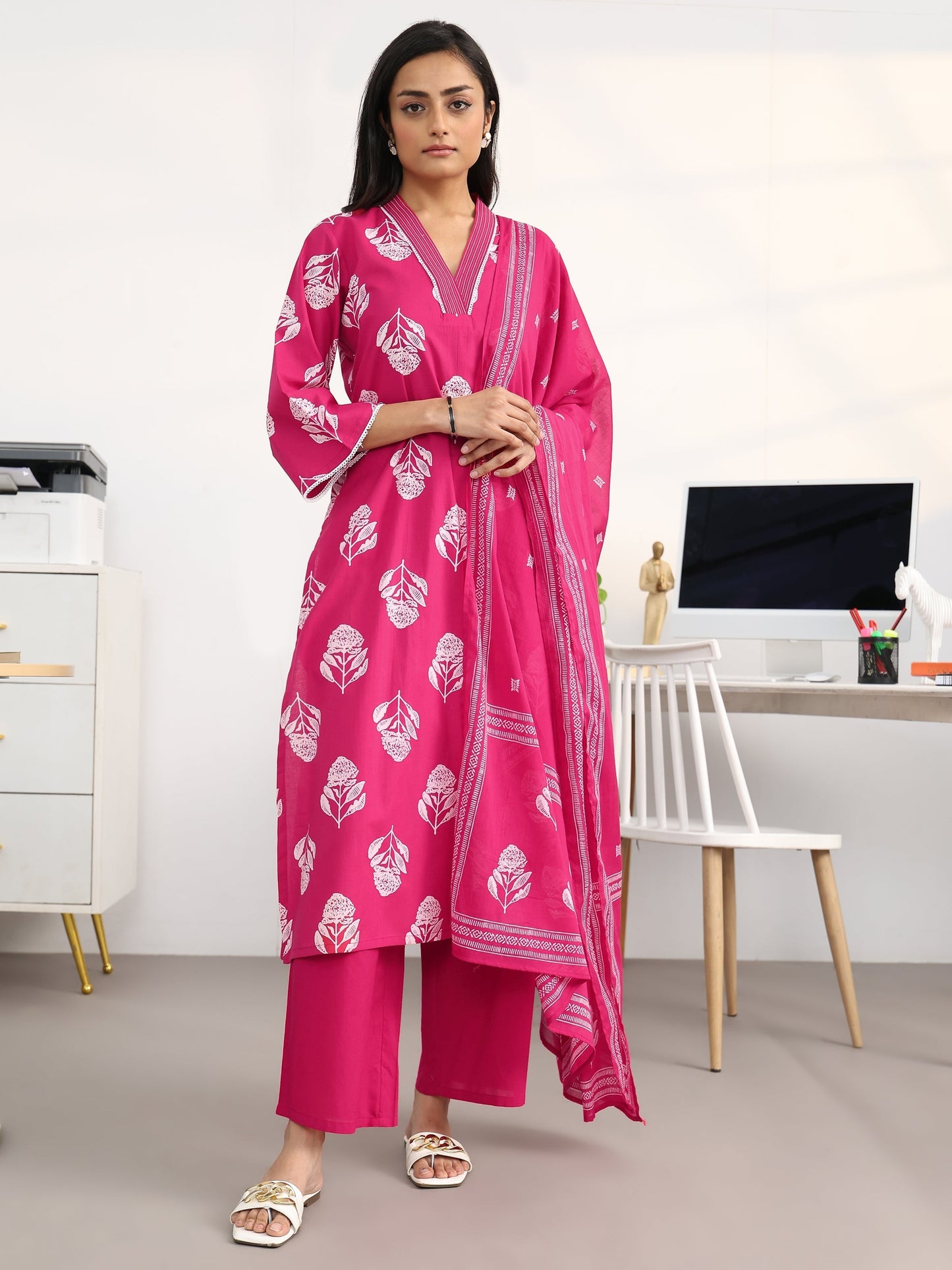 Gerua Pink Floral Printed Cotton Blend Straight Suit Set With Dupatta