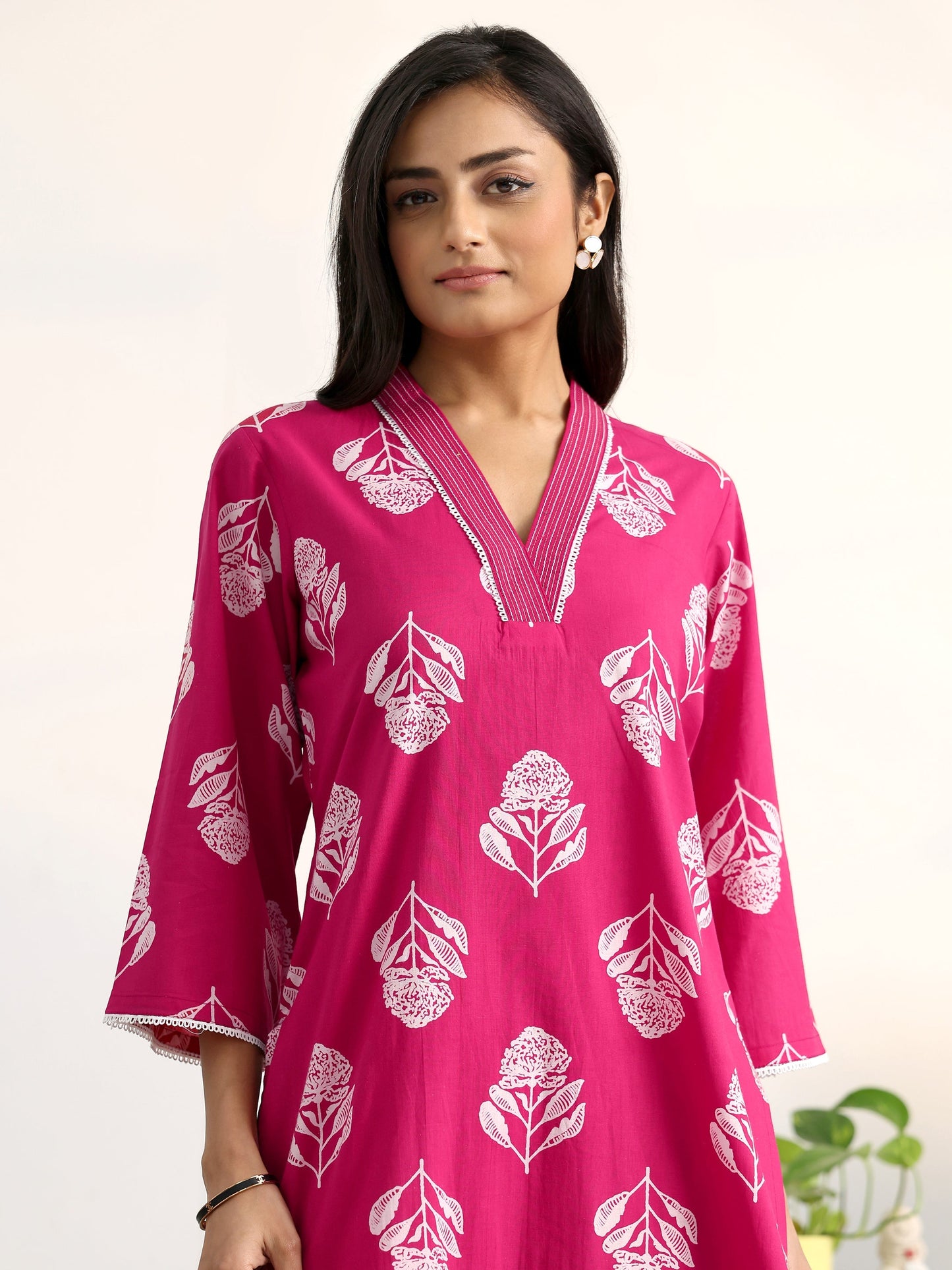 Gerua Pink Floral Printed Cotton Blend Straight Suit Set With Dupatta